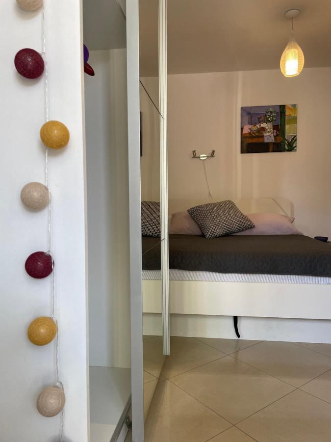 Studio Apartment Klaric Vis Exterior photo